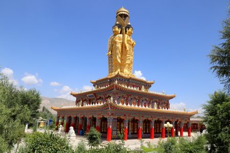 Wutong i Longwu – lamaistyczne klasztory w dolinie Tongrenu